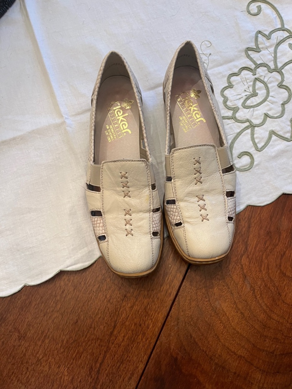 Rieker Women's Cream Leather Slip-On Loafers